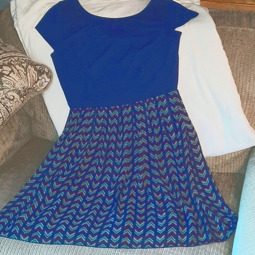 NWT Junior Dress. Size 9